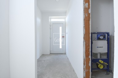 For sale 3-room apartment with extra large garden, terrace + 2 parking spaces, Baka, district DS | Exclusively | GOFAR