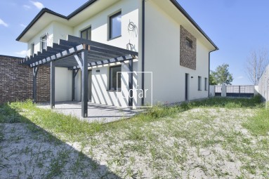 Sale | 3-room apartment in standard + garden + terrace + 2x parking, Baka, district DS | Gofar | Exclusively