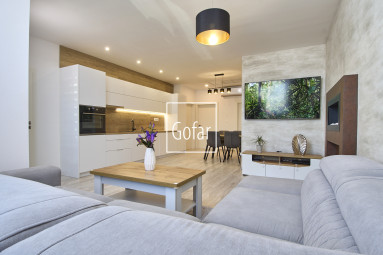 Sale | Fully furnished energy-efficient 3-room apartment with 2 parking spaces just 10 min from R7, Baka, district DS | Gofar | Exclusive