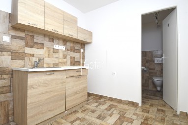 Exclusively | GOFAR | Rent of a large hall (800m2) and land (650m2) in a lucrative location Zlaté piesky, Bratislava