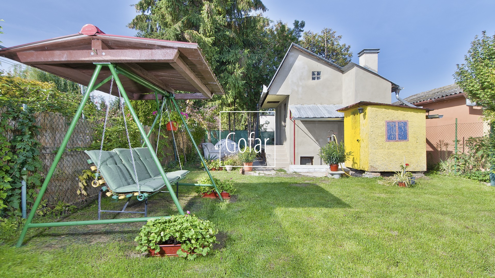 Predané |GOFAR | Predaj - Udržiavaná záhrada s murovanou chatou na Malodvorníckej ceste v Dunajskej Strede | Exkluzívne