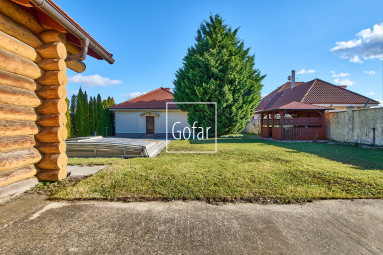 Luxurious family house on a 1198m2 plot, + pool + 4x garage + gazebo + garden, Dunajská Streda | Gofar | Exclusively