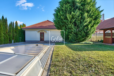Luxurious family house on a 1198m2 plot, + pool + 4x garage + gazebo + garden, Dunajská Streda | Gofar | Exclusively