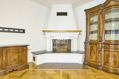Luxurious family house on a 1198m2 plot, + pool + 4x garage + gazebo + garden, Dunajská Streda | Gofar | Exclusively