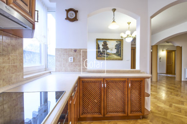 Luxurious family house on a 1198m2 plot, + pool + 4x garage + gazebo + garden, Dunajská Streda | Gofar | Exclusively