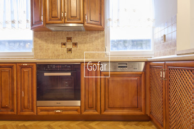 Luxurious family house on a 1198m2 plot, + pool + 4x garage + gazebo + garden, Dunajská Streda | Gofar | Exclusively