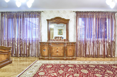 Luxurious family house on a 1198m2 plot, + pool + 4x garage + gazebo + garden, Dunajská Streda | Gofar | Exclusively