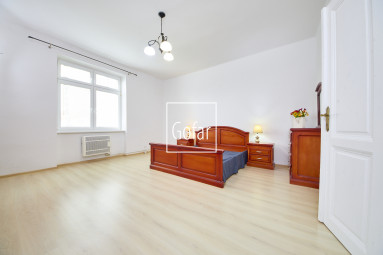 Sale | 3-room large-scale (130m2) family house on Hlavná street, Gabčíkovo | Gofar | Exclusive