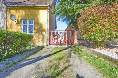 Sale | 3-room large-scale (130m2) family house on Hlavná street, Gabčíkovo | Gofar | Exclusive