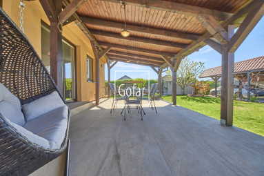 Sale | 4-room family house with a large terrace, garage and strategically excellent location on R7 (approx. 2 min) – Holice, DS | Gofar | Exclusive