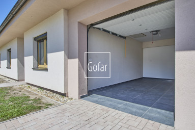 Sale | 4-room family house with kitchen unit and garage + large plot + 3x parking, FLORIDA PARK, DS | Gofar | Exclusive
