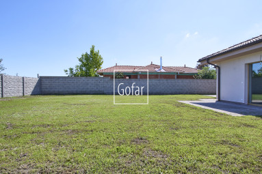 Sale | 4-room family house with kitchen unit and garage + large plot + 3x parking, FLORIDA PARK, DS | Gofar | Exclusive