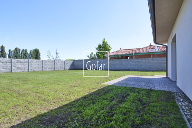 Sale | 4-room family house with kitchen unit and garage + large plot + 3x parking, FLORIDA PARK, DS | Gofar | Exclusive