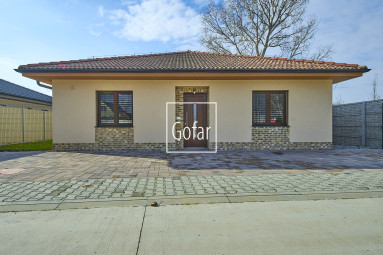 Sale | Spacious (131m2) furnished 4-room family house with garden in Kyselica just 5 min from R7 | Gofar | Exclusive