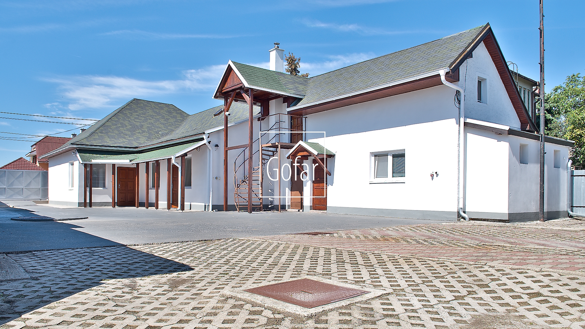 Exclusively | GOFAR | For sale - Administrative building (family house) + multi-purpose hall, Gabčíkovo, district DS