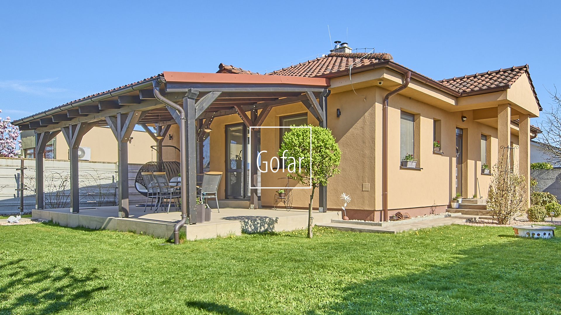 Sale | 4-room family house with a large terrace, garage and strategically excellent location on R7 (approx. 2 min) – Holice, DS | Gofar | Exclusive