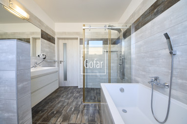 Sale | 4-room family house with a large terrace, garage and strategically excellent location on R7 (approx. 2 min) – Holice, DS | Gofar | Exclusive