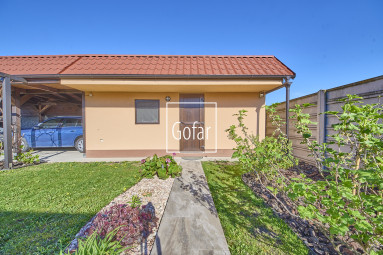 Sale | 4-room family house with a large terrace, garage and strategically excellent location on R7 (approx. 2 min) – Holice, DS | Gofar | Exclusive