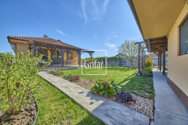 Sale | 4-room family house with a large terrace, garage and strategically excellent location on R7 (approx. 2 min) – Holice, DS | Gofar | Exclusive