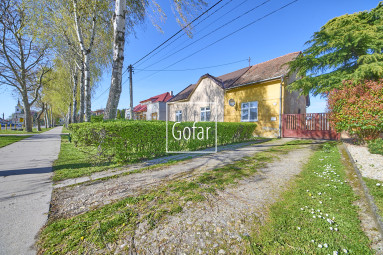 Sale | 3-room large-scale (130m2) family house on Hlavná street, Gabčíkovo | Gofar | Exclusive