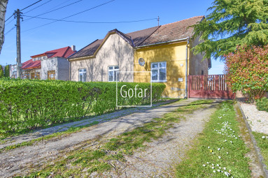 Sale | 3-room large-scale (130m2) family house on Hlavná street, Gabčíkovo | Gofar | Exclusive
