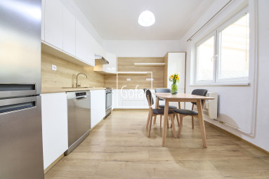 Sale | 3-room large-scale (130m2) family house on Hlavná street, Gabčíkovo | Gofar | Exclusive