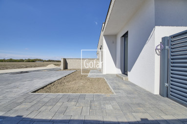 Eladó | Modern újépítésű 4 szobás családi ház + kandalló + terasz + kert + 2x parkoló Felbár (Horný Bar), DS járás | Gofar | Kizárólagosan