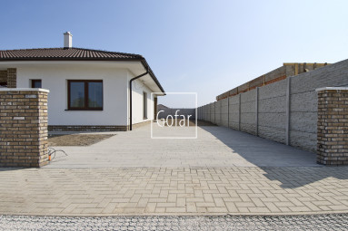 Eladó | Nagy (125m2) 4 szobás családi ház kiváló elrendezéssel, kerttel és négy autó számára parkolóval DS | Gofar | Kizárólagosan
