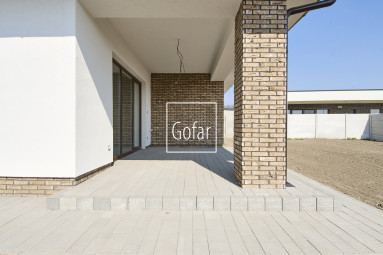 Eladó | Nagy (125m2) 4 szobás családi ház kiváló elrendezéssel, kerttel és négy autó számára parkolóval DS | Gofar | Kizárólagosan