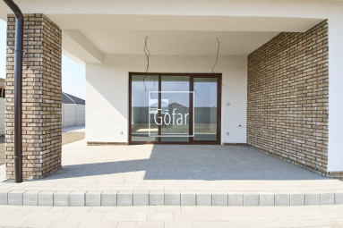 Eladó | Nagy (125m2) 4 szobás családi ház kiváló elrendezéssel, kerttel és négy autó számára parkolóval DS | Gofar | Kizárólagosan