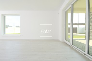 FOGLALVA! Eladó | 4 szobás mintaház 7 év garanciával, nagy kerttel és négy autó számára alkalmas parkolóval | Gofar | Kizárólagosan