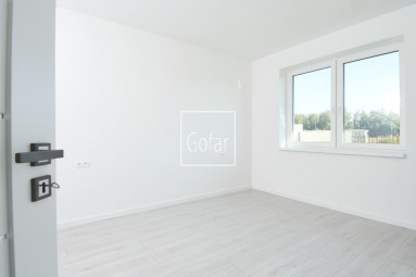 FOGLALVA! Eladó | 4 szobás mintaház 7 év garanciával, nagy kerttel és négy autó számára alkalmas parkolóval | Gofar | Kizárólagosan