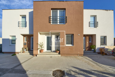 Eladó | Luxus 3 szobás családi ház Somorján, 2 percre az R7/D4-től | Gofar | Kizárólagos