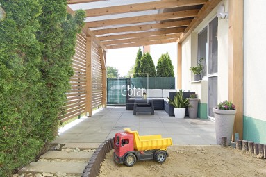 3 szobás lakás BÉRLÉSE + kert + terasz + 2x parkolóhely, Nádszeg (Trstice), Galántai járás | KIZÁRÓLAGOSAN | GOFAR