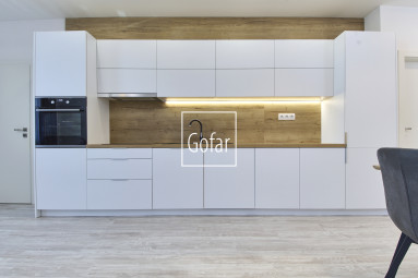 Eladó | Teljesen berendezett, energiatakarékos 3 szobás lakás 2 parkolóhellyel, mindössze 10 percre az R7-estől, Baka, DS járás | Gofar | Kizárólagos
