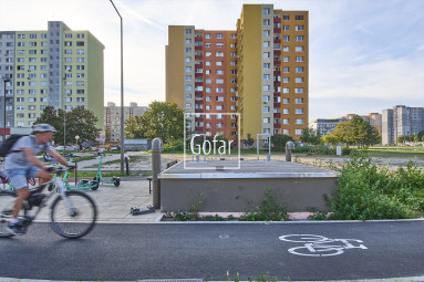 FOGLALVA! Eladó | 3 szobás lakás lélegzetelállító kilátással a Várra, a Kamzíkra és Ausztriára | Holíčska – Pozsony-Ligetfalu (Petržalka) | Gofar | Ki