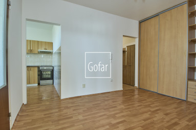 FOGLALVA! Eladó | 3 szobás lakás lélegzetelállító kilátással a Várra, a Kamzíkra és Ausztriára | Holíčska – Pozsony-Ligetfalu (Petržalka) | Gofar | Ki