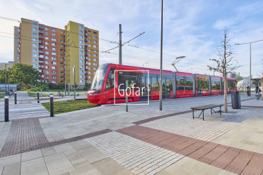 FOGLALVA! Eladó | 3 szobás lakás lélegzetelállító kilátással a Várra, a Kamzíkra és Ausztriára | Holíčska – Pozsony-Ligetfalu (Petržalka) | Gofar | Ki