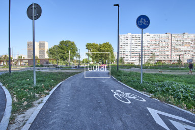 FOGLALVA! Eladó | 3 szobás lakás lélegzetelállító kilátással a Várra, a Kamzíkra és Ausztriára | Holíčska – Pozsony-Ligetfalu (Petržalka) | Gofar | Ki