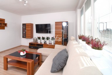 Kizárólagosan | GOFAR | Eladó - 3 szobás lakás + 2 loggia + tégla garázs mindössze 105.000,-Euróért, Jányok (Janíky) község, DS járás