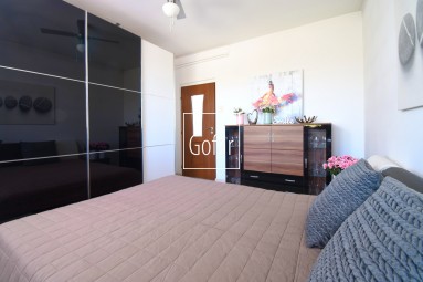 Kizárólagosan | GOFAR | Eladó - 3 szobás lakás + 2 loggia + tégla garázs mindössze 105.000,-Euróért, Jányok (Janíky) község, DS járás