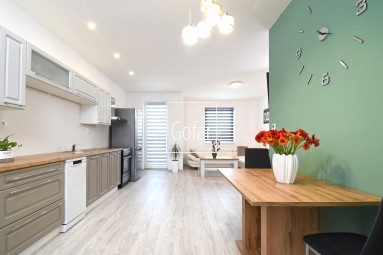 Kizárólagosan | GOFAR | Eladó - 3 szobás, teljesen berendezett lakás + 2 parkolóhely 79.900,-Eur áron