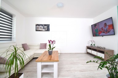 Kizárólagosan | GOFAR | Eladó - 3 szobás, teljesen berendezett lakás + 2 parkolóhely 79.900,-Eur áron