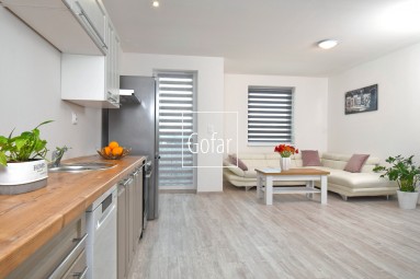 Kizárólagosan | GOFAR | Eladó - 3 szobás, teljesen berendezett lakás + 2 parkolóhely 79.900,-Eur áron