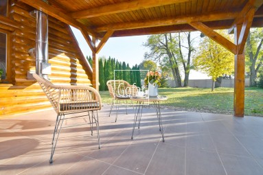 Kizárólagosan | GOFAR | Eladó - Nyaraló a Kis-Duna (Madarász) festői természetében egy 1143 m2-es telken, mindössze 95.000,-Euróért