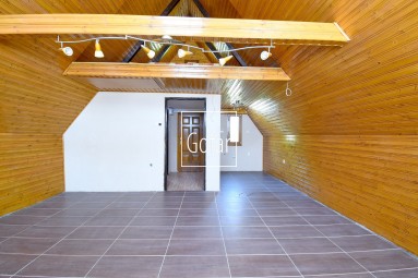 Kizárólagosan | GOFAR | Eladó - Nyaraló a Kis-Duna (Madarász) festői természetében egy 1143 m2-es telken, mindössze 95.000,-Euróért