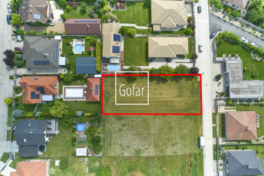 Eladó | Nagyméretű, 960 m2-es építési telek közművekkel, mindössze pár percre Pozsonytól, Bacsfa (Báč), DS járás | Gofar RK | Kizárólagos