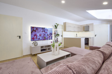 Predaj| Štýlový 2i byt s balkónom (výhlad na Kamzík) a privátnym parkovaním + vlak na pešo - Alžbetin Dvor-Miloslavov| Gofar |Exkluzívne