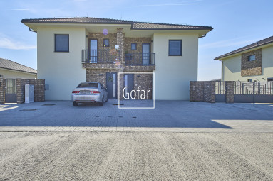 Predaj | Energeticky úsporný 3i byt s 2 parkovacími státiami, záhradou a veľkou terasou, iba 10 min od R7, Baka, okr. DS | Gofar | Exkluzívne