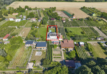 Predaj| Celoročne obývateľný kompletne zariadený rekreačný dom v chránenej oblasti, Číčov, okr KN |Exkluzívne |Gofar RK
